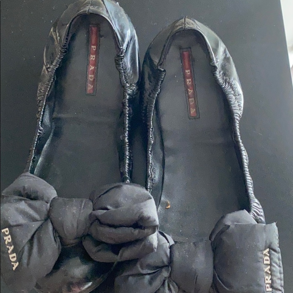 Prada flats - Picture 2 of 2